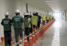 Families in crisis after massive immigration raid at Hyundai plant in Georgia 9