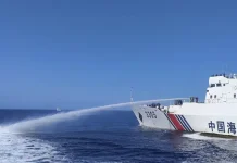 On China’s National Day, the China Coast Guard held a flag-raising ceremony near Huangyan Island. 11111111111111111111111