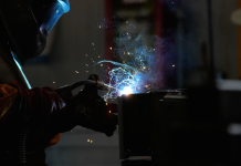 EU plans to halve tariff-free steel quotas, sending British steel industry warning of a “severe blow” 企业微信截图 17598897487047