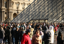 Suspects arrested over the theft of crown jewels from Paris’ Louvre museum 企业微信截图 17615314725101