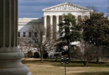 Trump administration asks the Supreme Court to allow it to fire head of US Copyright Office 屏幕截图 2025 10 29 145543