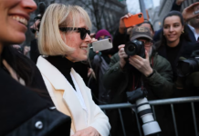 Trump asks Supreme Court to overturn verdict that he sexually abused and defamed E. Jean Carroll 企业微信截图 17628225929097