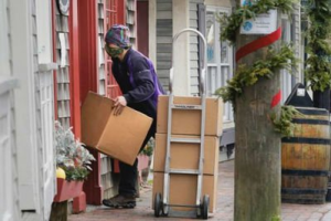 The salary dilemma of American couriers 企业微信截图 17635232587592