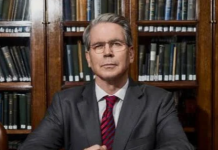 Did Treasury Secretary Bessant lie? 图片2