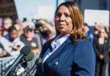 Judge tosses DOJ lawsuit challenging a New York law barring immigration agents from state courts 屏幕截图 2025 12 25 151531